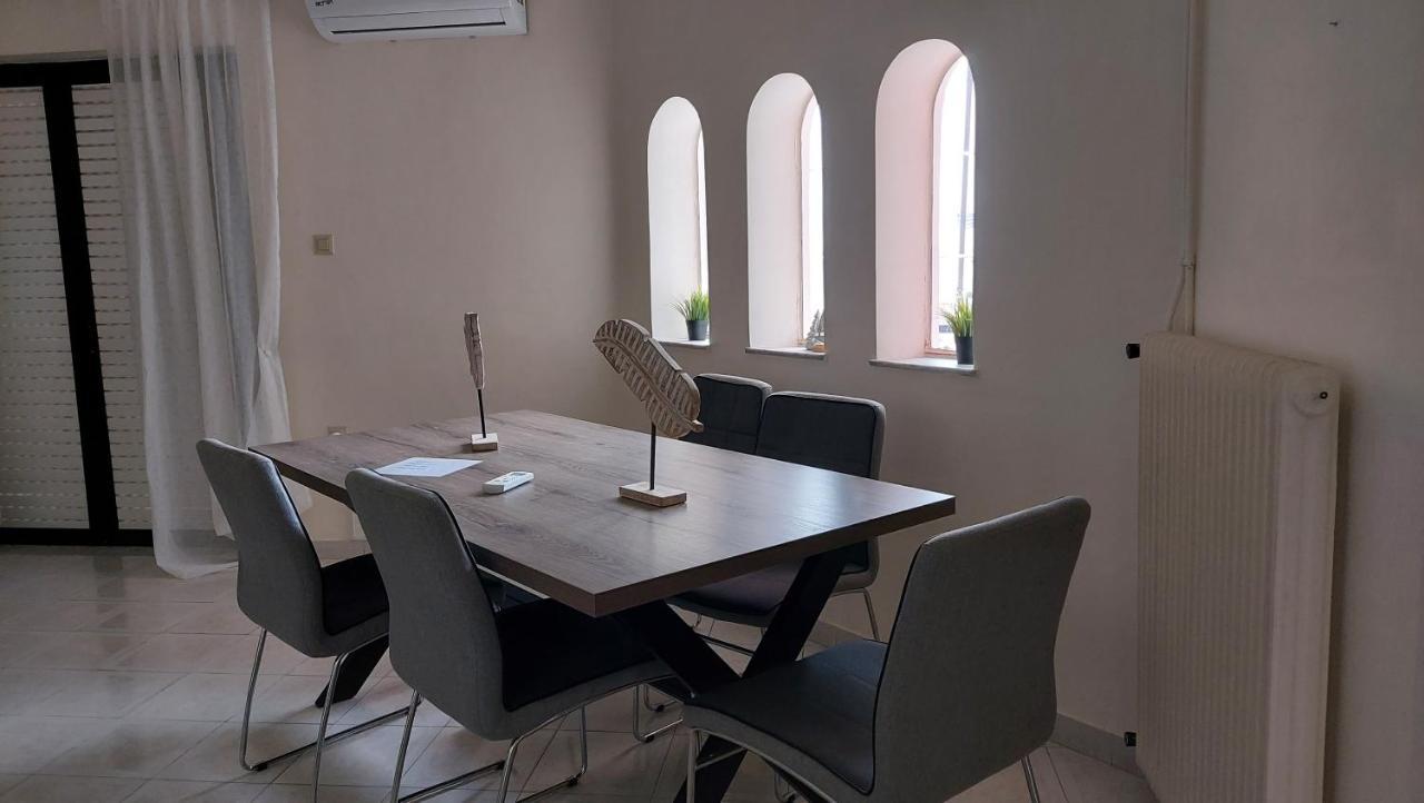 Dolphin 2 Apartment Artemida  Luaran gambar